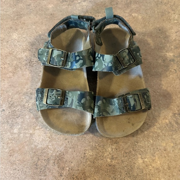 Carter's - Green Camouflage Kids Sandals Boys,
Size 10 - Picture 1 of 5